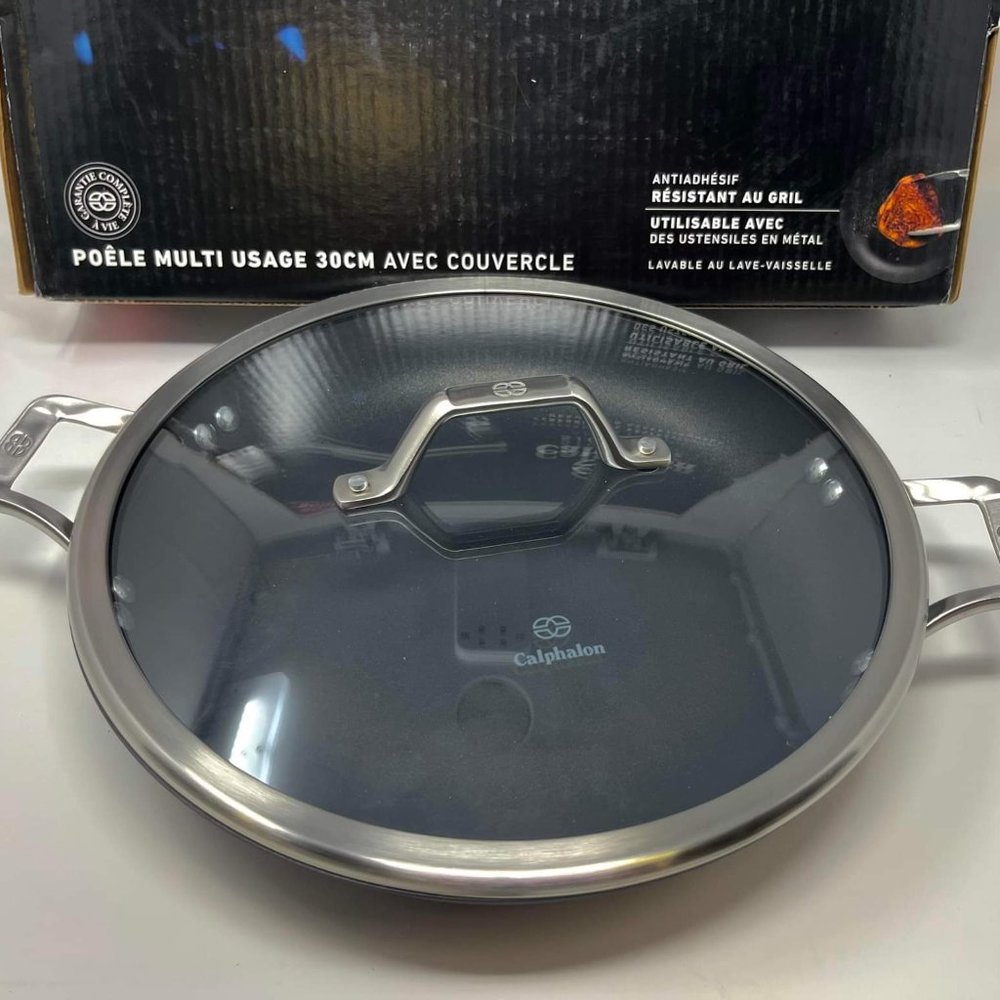 12" Calphalon signature non stick pan with Cover